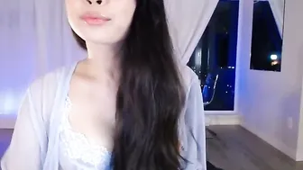 lemontea young female fucks pussy dildo