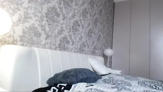 kriss0leoo black-haired curl plays with sex toy
