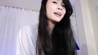 lemontea hot female fucks pussy