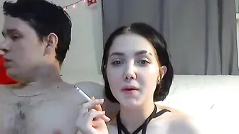 kimbillsweety famous slut fucks both holes