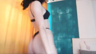 alycetn has both slits