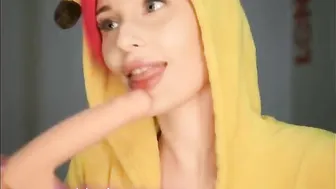 Mykinkydope sweet and attractive babe masturbates