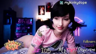 Mykinkydope petite brunette babe sucking dildo