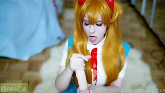 Lana Rain a delightful hare gently pulls the vagina