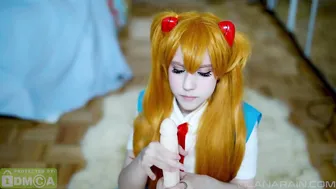 Lana Rain a delightful hare gently pulls the vagina
