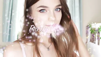 oreob4by beauty caresses her tits and pussy