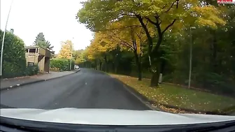 Lara-Cumkitten spectacular bitch jerks off juicy pussy