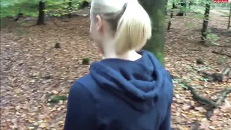 Lara-Cumkitten spectacular bitch jerks off juicy pussy