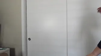 Ashley Alban fox rubs her tits and communicates with the chat