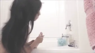 Nami painted bitch gently pulls pussy