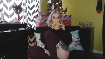 Slutty_Spice cute harlot masturbating pussy