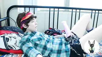 bunnie hughes tender blonde squeezes boobs