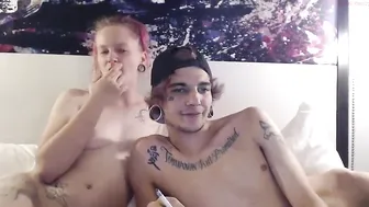 swagdaddypimpin sweet lady caresses pussy