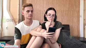 seekandmiik attractive blonde performs great masturbation