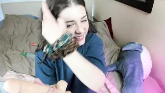 katya_letova fat woman punishes clit