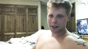 lancehardin minx in hat caresses clit