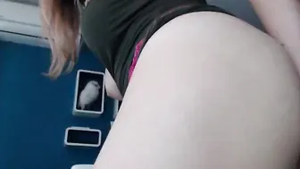 justyxx22 blue-eyed cutie masturbates in  private e