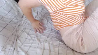 donkey_ponkey naughty skin posing in lingerie