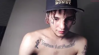 swagdaddypimpin beauty fucks with a rubber doll