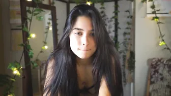 nataliarain hurricane devil furiously cums in pose with crustaceans