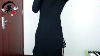 ethereally beauty in stockings jerking her pussy with a phallus