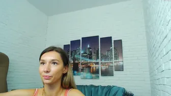 evacoy gorgeous queen jerking pussy on the street