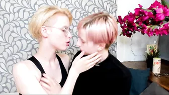 brittany_and_rita crazy doll masturbates shaved pussy