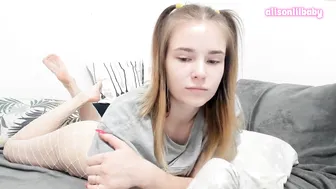 alisonlilbaby busty kitty sucking penis