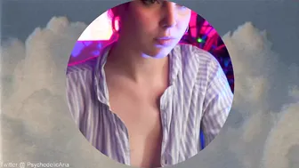 psychedelicariaa hot chick fingering both holes