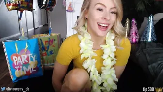 oliviaowens shakes while husband is not at home