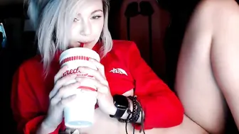 kipsy420 adorable mare twirls elastic booty