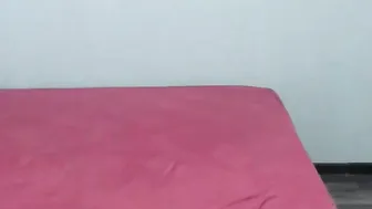 emily_lovely Beautiful bitch jerks off by a dildo
