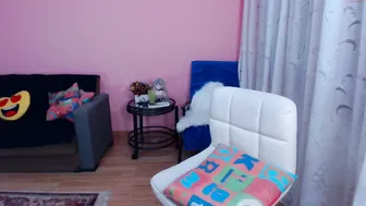 alycce Blonde girl fucks with sex toy