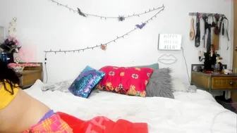 akgingersnaps a hot bitch jumps on a sex toy