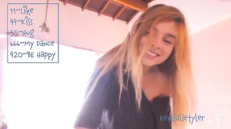 kendalltyler sticks a toy in the ass