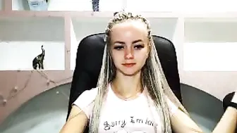 rosemaryhuge naughty bitch sucks penis and gets fucked