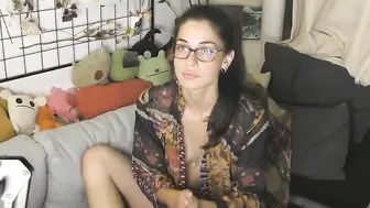 thefriendzone red-haired bitch excites beautiful legs