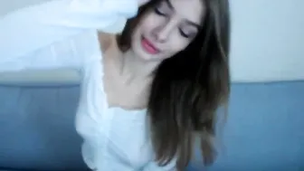 sweetiem crazy chick fondles her cunt by hand