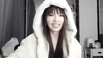 eggytiff red-haired mother passionately masturbates vagina