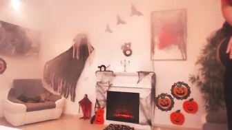 poppynaked granny with tits size ten