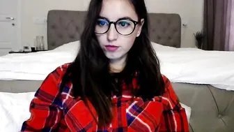 captfran long haired slut caresses sex lips