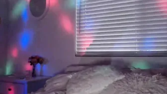 sugarbb_ experienced trash cram hand in both their holes