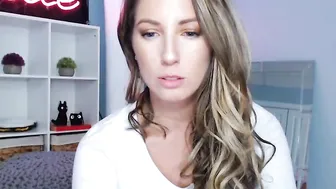brielleday ardent ladies twirl juicy ass