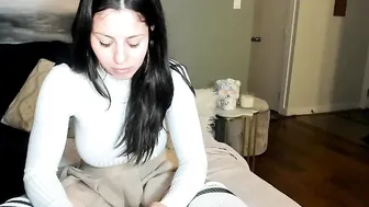 victoria_ blissful female exposes boobs