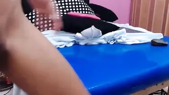 holly_sweet18 incendiary lady squeezes her crevices