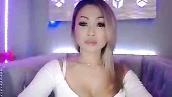 sincityvee luxurious blonde passionately pulls pussy