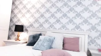 karina_smith desired babe cums from erotic dance