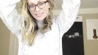 jessperation chubby trying to shove a dildo in the ass