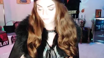 catjira openwork babe masturbates cap