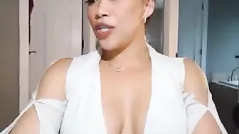 jade_lee busty kitty sucking penis